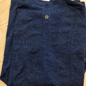 Lululemon swift top blue size 6